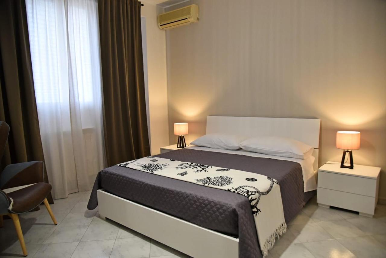 Le Palme Netine Apartment Noto Bagian luar foto